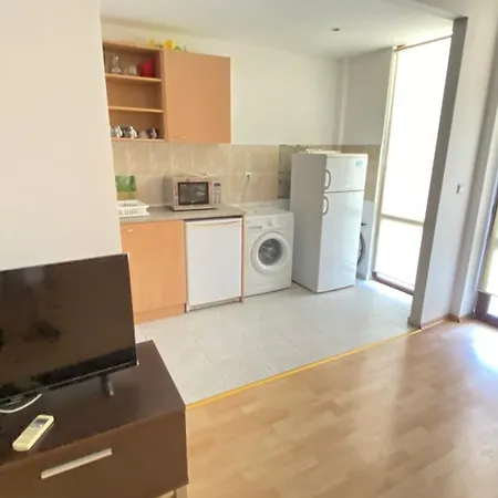 Apartment три комнаты на солнечном берегу