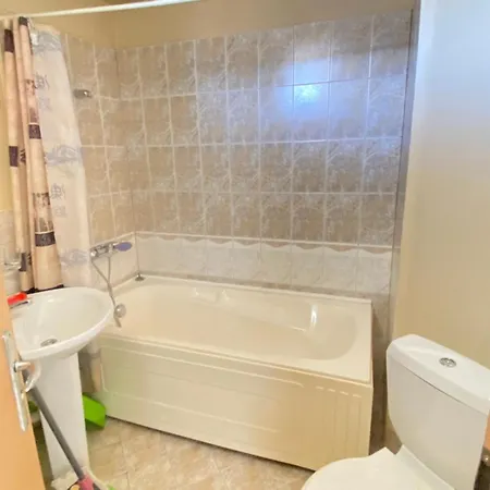 три комнаты на солнечном берегу Apartment Sunny Beach